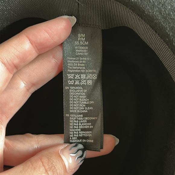 Forever 21 Black Wool Hat Fedora - Picture 7 of 7